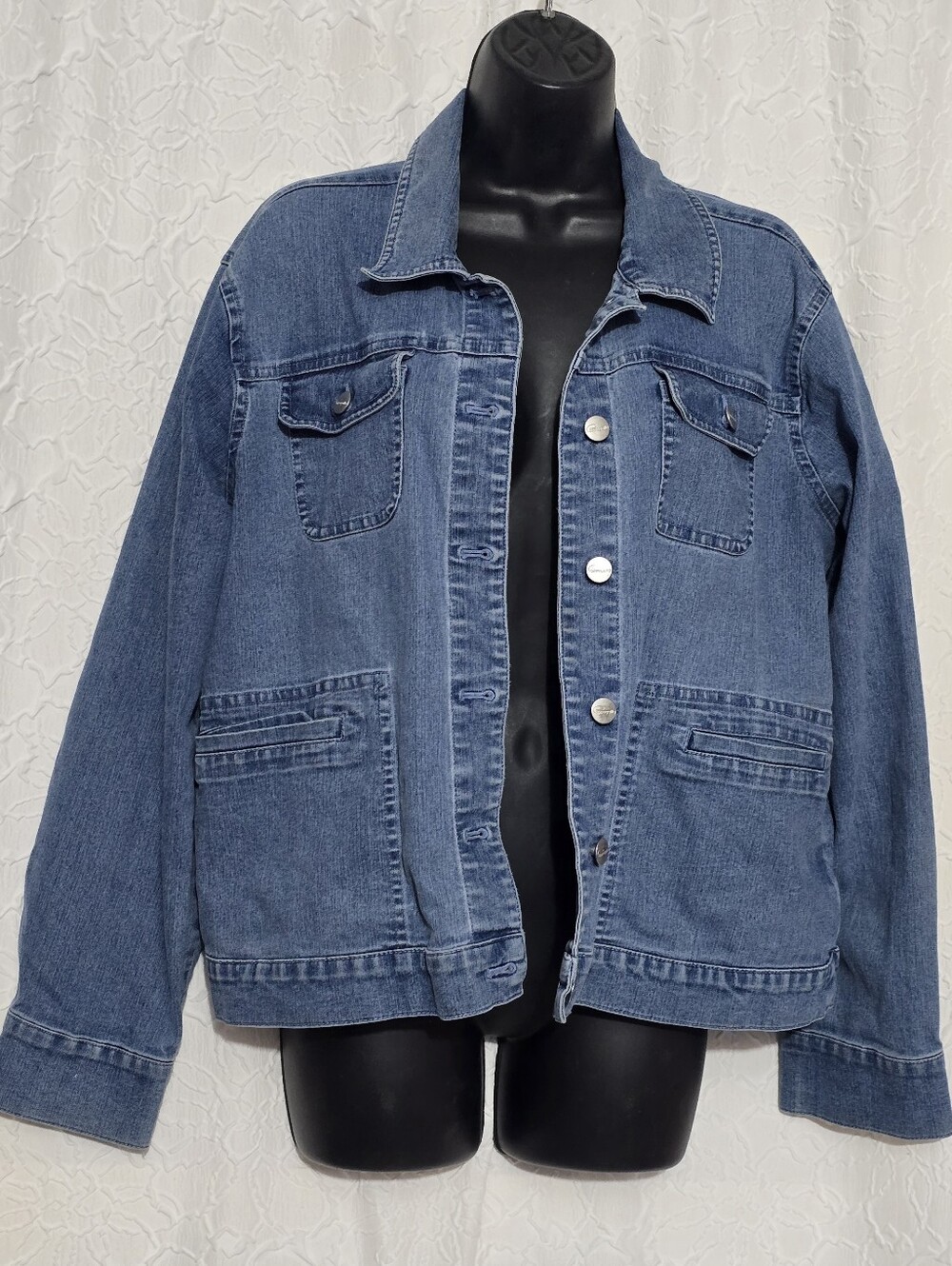 Pappagallo Classic Denim Jacket in Medium Blue